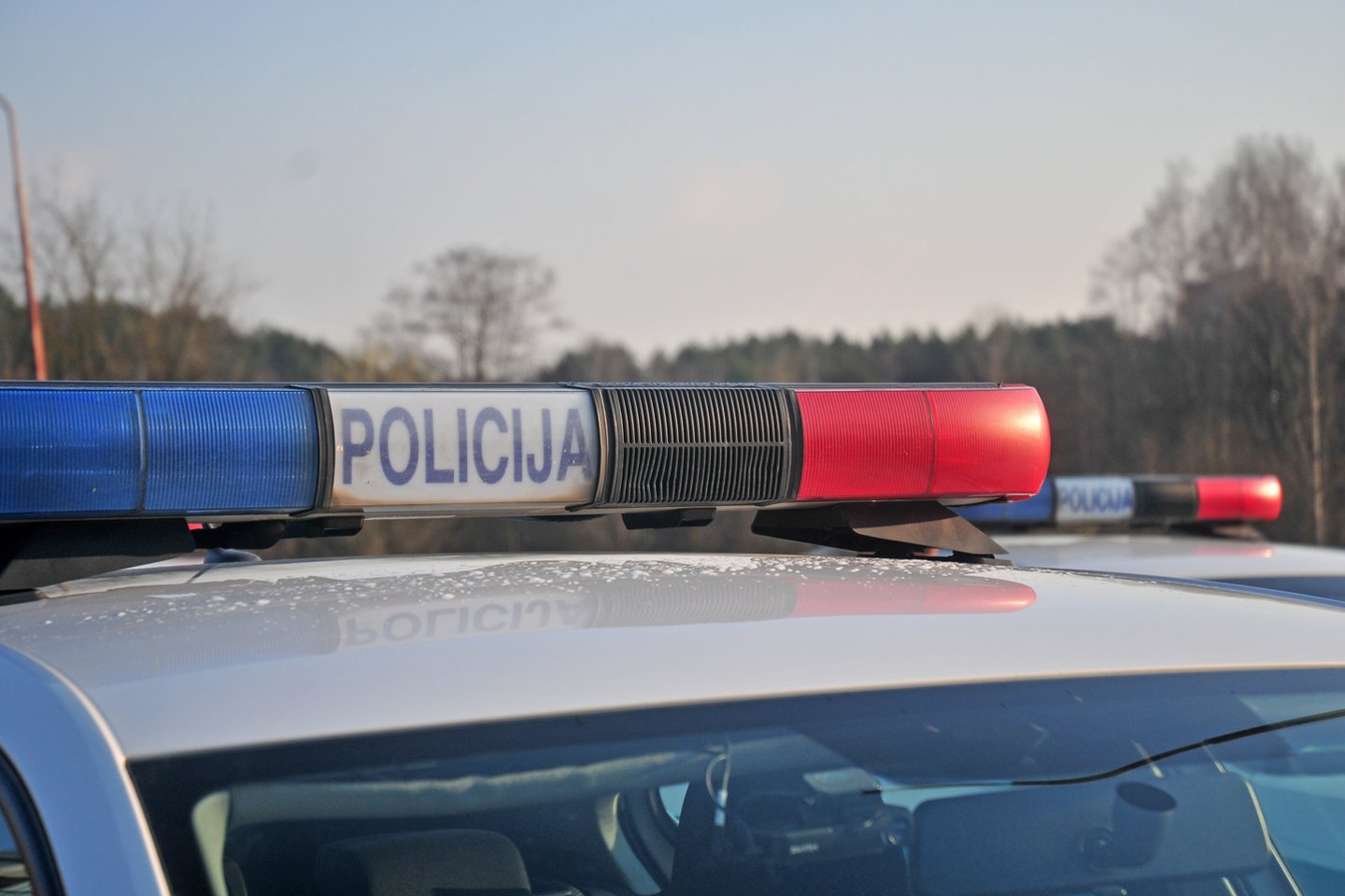 Policija.