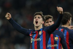 Milijonais besitaškanti „Chelsea“ nusitaikė į kylančią „Barcelona“ žvaigždę