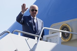 J. Bidenas išvyko iš Vašingtono vizito į Šiaurės Airiją ir Airijos Respubliką
