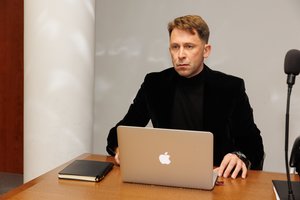 Teismas nesumažino E. Dragūnui už pasipriešinimą pareigūnams skirtos 5 tūkst. eurų baudos, tačiau atmetė ieškinius už neturtinę žalą