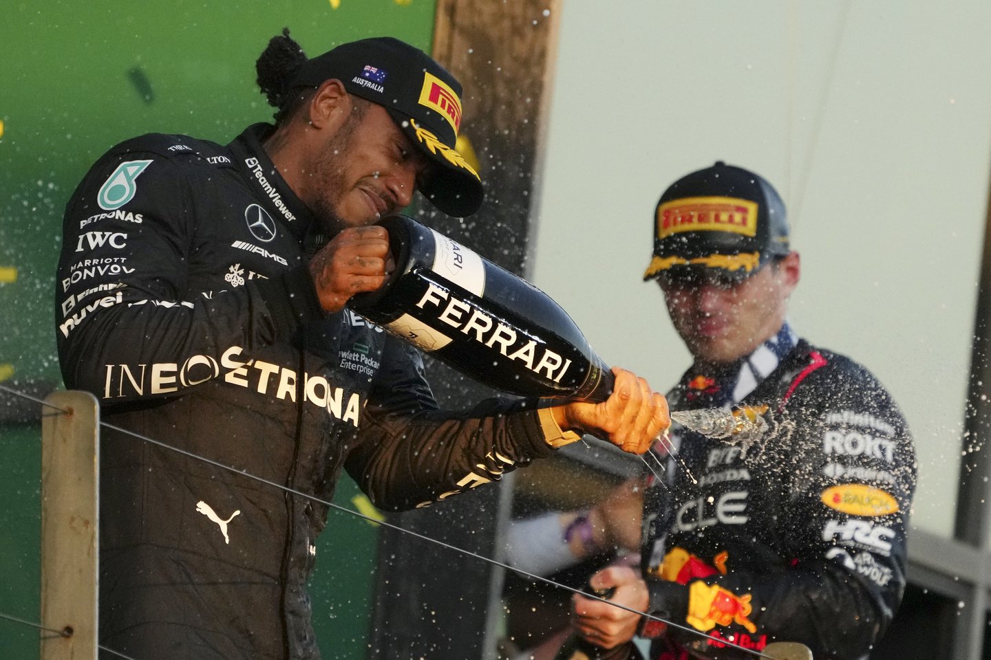 Lewisas Hamiltonas ir Maxas Verstappenas.<br>AP/Scanpix nuotr.