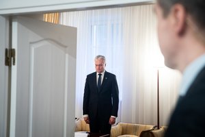 Įvertino, kaip G. Nausėdos komunistinė praeitis charakterizuoja jo asmenybę: matoma ir šiandien