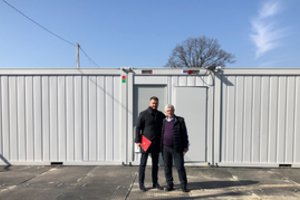 Jautri akimirka: Borodiankos miesto merui perdavė mobiliosios gyvenvietės raktus