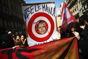 Prancūzijoje – nauji protestai prieš pensijų reformą