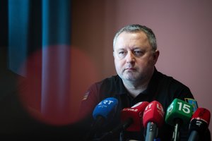 Ukrainos generalinis prokuroras apie vaizdo įrašą, kuriame belaisviui nupjaunama galva: tai nėra vienintelis toks atvejis