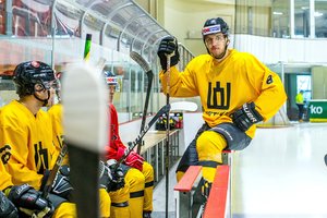 Lietuvos ledo ritulininkams pavyko įveikti estus