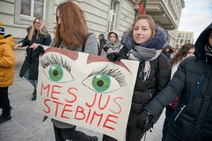 Planas tikrinti lietuvių kalbos mokėjimo lygį turi ir kitą pusę? Prakalbo apie anglicizmus