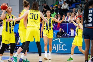 Turkiškame Eurolygos finale pergalę šventė „Fenerbahce“ krepšininkės