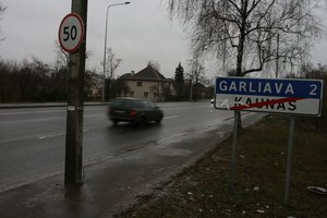 Kartą ir visiems laikams: koks greitis iš tiesų saugus?