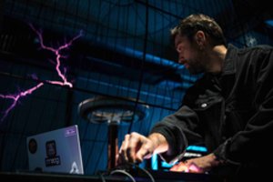 Koncertą neįprastoje vietoje surengsiantis L. Somovas: „Normalu yra nuobodu – apie išprotėjusius ir drąsius rašoma knygose“