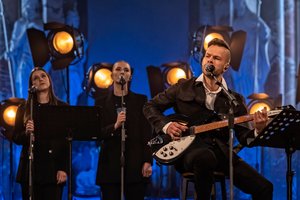 Jokūbas Bareikis surengė ypatingus gyvo garso koncertus Vytautui Kernagiui atminti