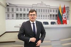 NSGK nutarė nepalaikyti prezidento pasiūlymų vetuotam įstatymui dėl sankcijų Rusijos ir Baltarusijos piliečiams