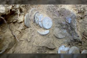 Aptiko dešimčių tūkstančių eurų vertės senovinį lobį