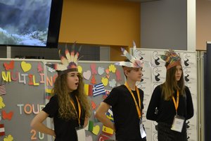 Linksmiausia metų olimpiada – moksleiviai varžosi pasakodami anekdotus, bet yra viena sąlyga