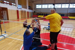 Lietuvos tinklinio sėdint rinktinė Europos čempionatui nusiteikusi kovingai – įvardino savo pagrindines stiprybes