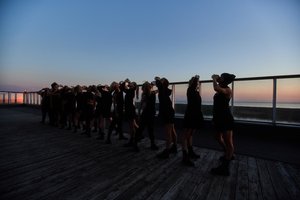 „Klaipėda: vakar, šiandien, rytoj“ premjeros svečiai kviečiami puoštis tradiciniais lietuvninkų kostiumais ir vaišintis kafija