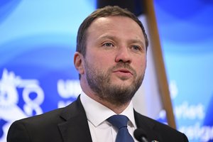 Kinijos ambasadorius Prancūzijoje suabejojo Estijos suverenitetu, Talinas sureagavo