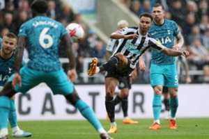 „Newcastle United“ per 21 minutę į „Tottenham Hotspur“ vartus įsūdė 5 įvarčius