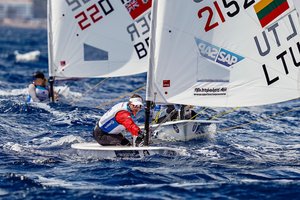 Prancūzijos olimpinės savaitės regatoje Lietuvos buriuotojų laukia startas ypač stipraus vėjo sąlygomis