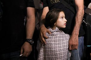 Antrą savaitę verdant kovai dėl valdžios Sudane evakuojami užsienio piliečiai