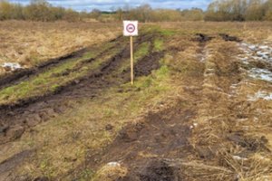 Keturračių vairuotojų įžūlumas: niokoja regioninio parko teritoriją