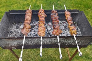 Šašlykų mėgėjams – prastos žinios: atskleidė, kam turėtų ruoštis lietuviai
