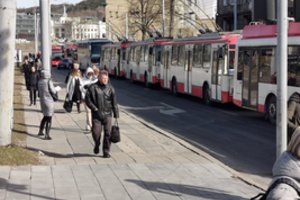 Vilnius pasirašė sutartį su „Škoda“ grupe dėl 91 troleibuso įsigijimo: sandoris bus baigtas iki 2025-ųjų