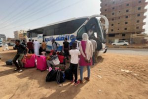 Ukraina sėkmingai evakavo iš Sudano 138 žmones, tarp jų yra užsieniečių