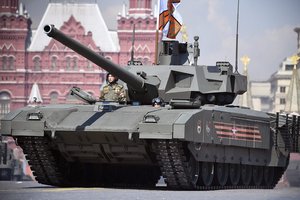 Rusai skelbia, kad Ukrainoje jau naudoja savo moderniausius tankus „T-14 Armata“ 