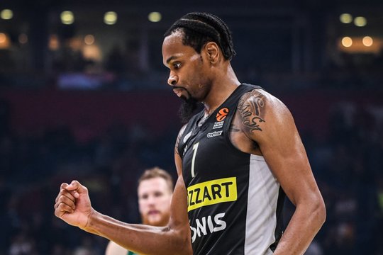 Pirmoji ketvirtfinalio akistata Madride tapo „Real“ prakeiksmu: K. Punterio tritaškis išplėšė „Partizan“ ekipai pergalę