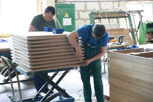 Šiose įmonėse – įtempta situacija: atleidžiama drastiškai daug darbuotojų