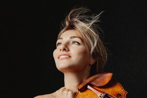 Pasaulinio garso smuikininkė Diana Tiščenko: „Lietuvoje jaučiuosi priimama labai šiltai“
