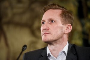 Seimo narys L. Jonauskas: vėl kyla grėsmė, kad bus įteisinta neetiška medžioklė su naktiniais taikikliais