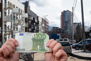 Skaičiuoja, kiek turintys būsto paskolas gautų per metus, perskirsčius bankų solidarumo įnašus