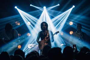 Sostinę drebino Gamkos „Uraganas“ – surengė įsimintiną koncertą savo gerbėjams