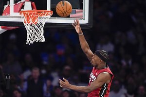 Rytų konferencijos pusfinalyje – pergalingas „Heat“ startas Niujorke