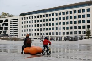 Svarbu žinoti vaikų turintiems darbuotojams: štai ko galite reikalauti iš darbdavio