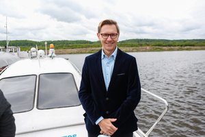 Nieko sau suma: su VVKD vadovu susijusi įmonė „Kelių priežiūrai“ pardavė džiovintų vaisių už 60 tūkst. eurų