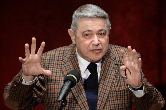 V. Putinui palankus humoristas Jevgenijus Petrosianas atsidūrė ligoninėje