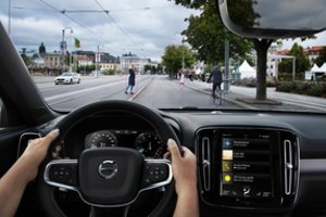 Garsus automobilių gamintojas atleidžia 1,3 tūkst. darbuotojų