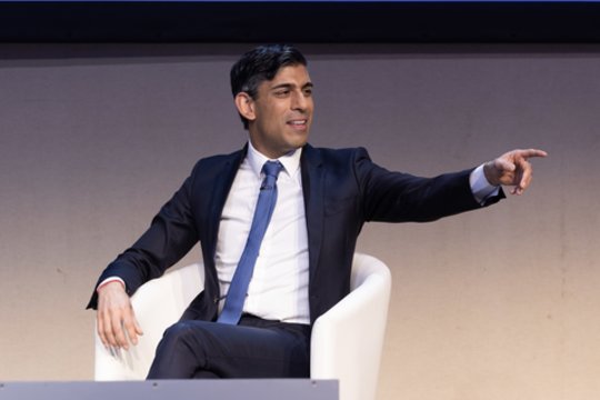 Anglijoje vyksta vietos valdžios rinkimai: jie laikomi išbandymu premjero R. Sunako toriams