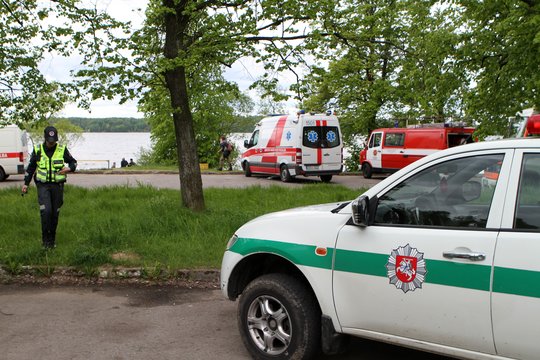 Kauno mariose rastas jauno užsieniečio kūnas – policija nusikaltimo neįtaria, bet tyrimą pradėjo