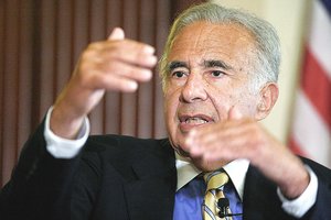 Investavimo legendai C. Icahnui meta rimtus kaltinimus – kaltina sukūrus finansų piramidę