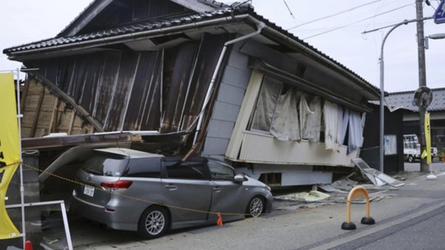 Japonijoje tęsiasi požeminiai smūgiai: perspėjama apie žemės nuošliaužas