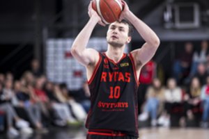 „Rytas“ be šešeto žaidėjų neleido „Gargždams“ trinktelėti durimis