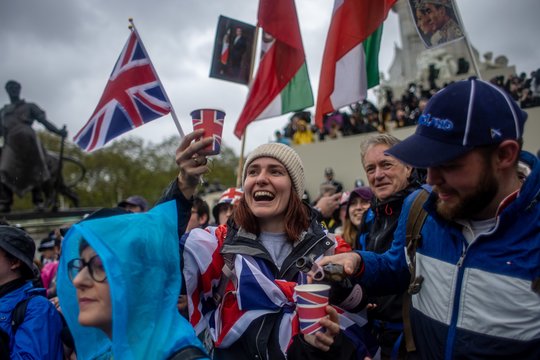 Karolio III karūnavimas.