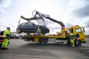 Nuo šiol Vilniuje už priverstinai nuvežtą automobilį KET pažeidėjams teks pakloti daugiau