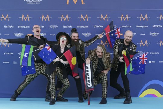 „Eurovizijos“ atidarymo ceremonijos akimirka.<br>AP/Scanpix nuotr.