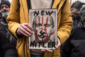 Apklausa: daugiau kaip 90 proc. ukrainiečių laiko V. Putiną šiuolaikiniu A. Hitleriu