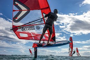 Europos čempionate Lietuvos burlentininkams trukdys 100 konkurentų ir nenuspėjamos srovės